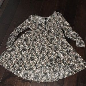 Floral high low long sleeve dress H&M US size 4